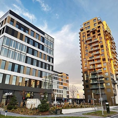 Ein Park Apartment With Free Parking Bratislava Bagian luar foto